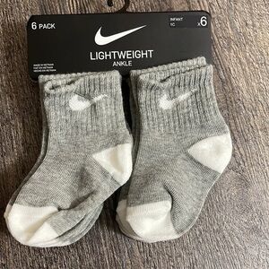 6 Baby socks